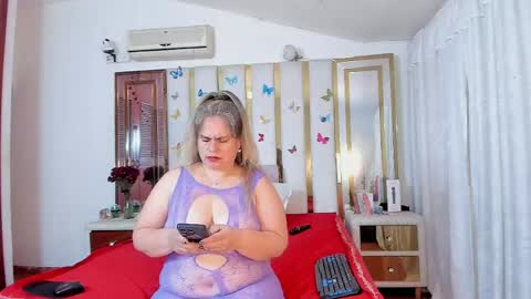 Anyela  online show from 16, 4, 2026