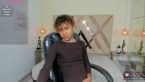 anyelotwink online show from 21, 4, 2026