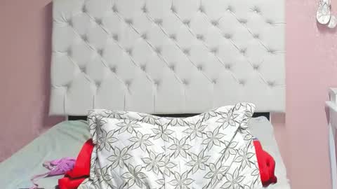 Snapshot of aome_rainbow2 chatting on 16, 12, 2024 Aome Rainbow online show from 16, 12, 2024