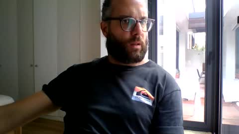 Snapshot of apc_3 chatting on 9, 6, 2026 apc_3 online show from 9, 6, 2026