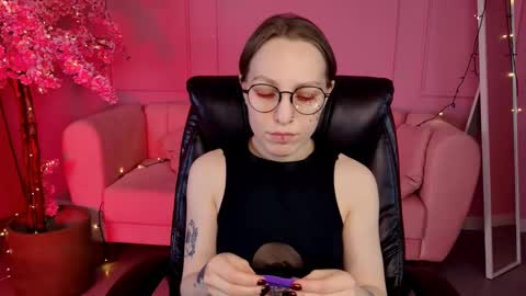 Snapshot of aphexqueen chatting on 3, 3, 2025 APHEX QUEEN online show from 3, 3, 2025