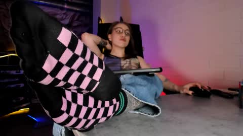 APHEX QUEEN online show from 12, 4, 2026