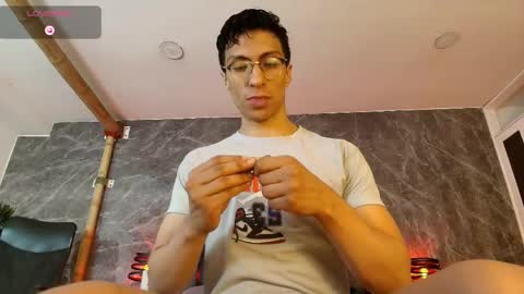 Snapshot of apolo_crus chatting on 29, 4, 2026 apolo_crus online show from 29, 4, 2026