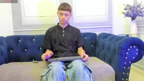   online show from 17, 3, 2026