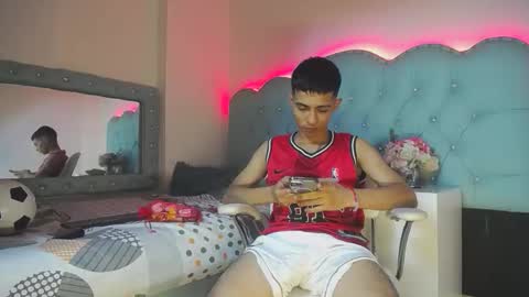 Snapshot of apolo_richards chatting on 14, 2, 2026 Apolo Richards online show from 14, 2, 2026