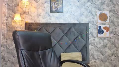 Apolo online show from 3, 12, 2025