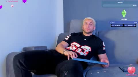 Snapshot of apolo_strange chatting on 23, 9, 2025 apolo_strange online show from 23, 9, 2025