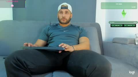 Snapshot of apolo_strange chatting on 5, 11, 2025 apolo_strange online show from 5, 11, 2025