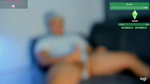 Snapshot of apolo_strange chatting on 11, 11, 2025 apolo_strange online show from 11, 11, 2025