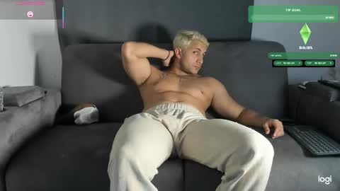 Snapshot of apolo_strange chatting on 22, 11, 2025 apolo_strange online show from 22, 11, 2025