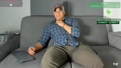 Snapshot of apolo_strange chatting on 2, 12, 2025 apolo_strange online show from 2, 12, 2025