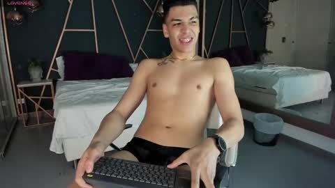 Snapshot of apolojackson2 chatting on 3, 6, 2026 apolojackson2 online show from 3, 6, 2026