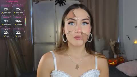 Snapshot of appleeepie chatting on 26, 10, 2025 Vicki online show from 26, 10, 2025