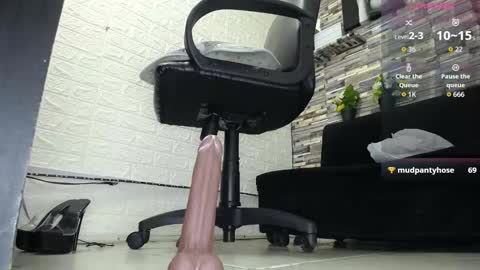 Aprhillove online show from 19, 12, 2025