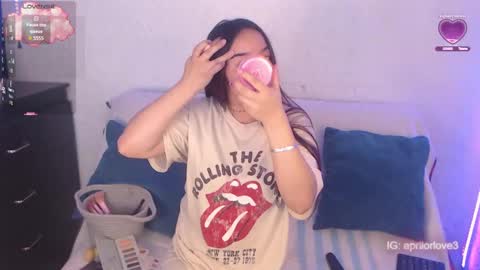 Abril Freelance Model online show from 12, 9, 2025