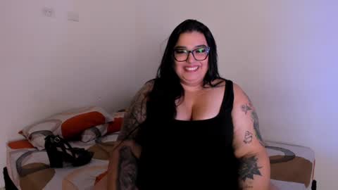 Snapshot of apriilpeach_ chatting on 1, 1, 2025 Maria online show from 1, 1, 2025