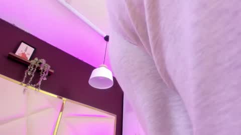 April online show from 8, 10, 2025