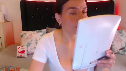 Snapshot of april_harrys chatting on 18, 2, 2026 April online show from 18, 2, 2026