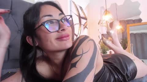 Cris online show from 7, 3, 2025