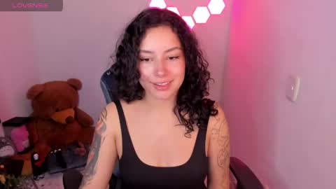 aqua emilly online show from 16, 4, 2026