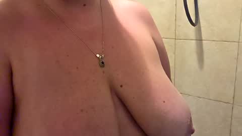 Snapshot of ar13s_r33 chatting on 18, 6, 2026 Ar13s R33 online show from 18, 6, 2026