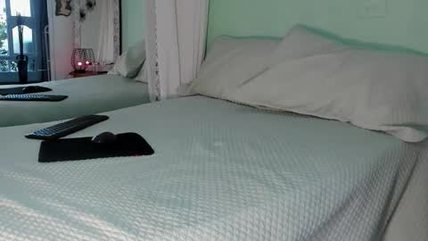 Snapshot of arabiel chatting on 27, 10, 2025 Nadia Cyel online show from 27, 10, 2025