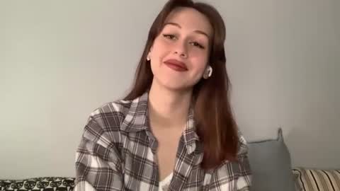Snapshot of arabunyan chatting on 7, 7, 2026 Emi online show from 7, 7, 2026