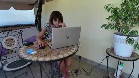 arcobalenorosa25 online show from 2, 7, 2026