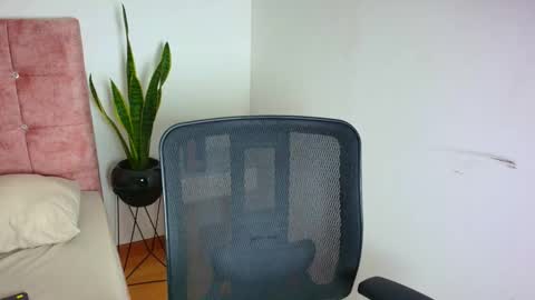 Ares Alpha  online show from 20, 11, 2025