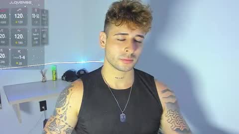Snapshot of ares_blue chatting on 13, 10, 2025 ares blue online show from 13, 10, 2025
