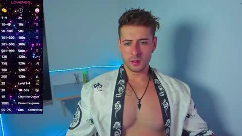 Snapshot of ares_blue chatting on 20, 10, 2025 ares blue online show from 20, 10, 2025