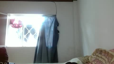 aress  adameck online show from 19, 12, 2024