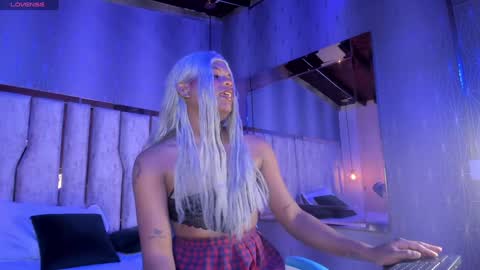 Snapshot of ari_monet chatting on 31, 1, 2025 ARI online show from 31, 1, 2025