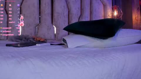 Snapshot of ari_monet chatting on 12, 2, 2025 ARI online show from 12, 2, 2025