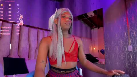 Snapshot of ari_monet chatting on 14, 2, 2025 ARI online show from 14, 2, 2025