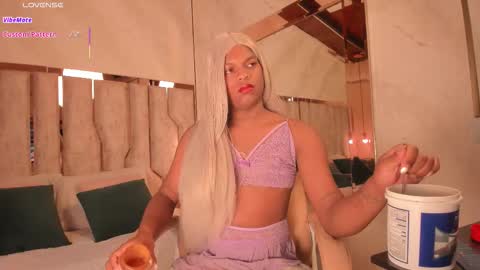 Snapshot of ari_monet chatting on 2, 12, 2025 ARI online show from 2, 12, 2025