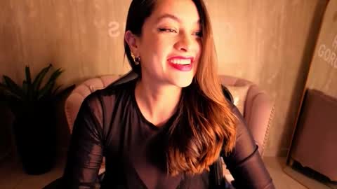 Snapshot of aria95_a chatting on 15, 12, 2025 Aria95 a online show from 15, 12, 2025