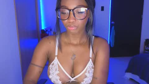 Snapshot of aria_celeste chatting on 10, 11, 2025 Aria online show from 10, 11, 2025