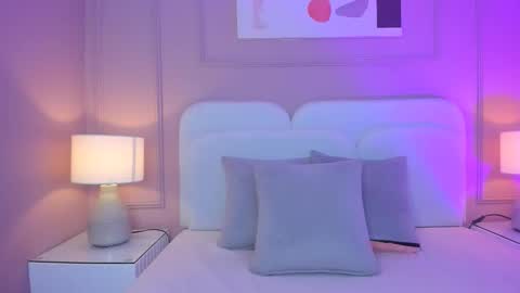 Snapshot of aria_greco chatting on 9, 10, 2025 Aria  online show from 9, 10, 2025