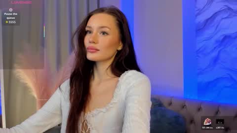 aria_mila online show from 10, 11, 2025