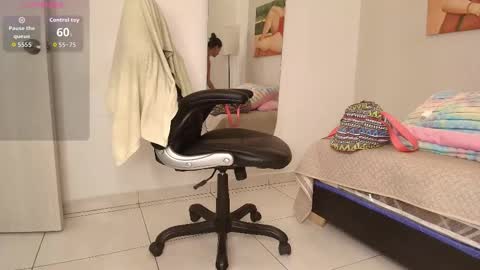 ariaa_vixen online show from 16, 12, 2025