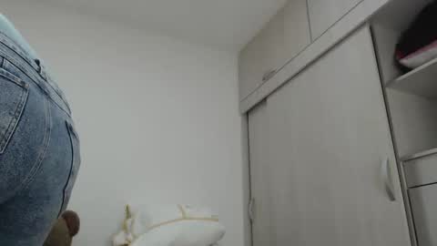 ariacoral online show from 10, 11, 2025