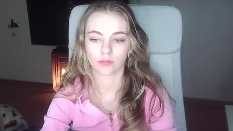 Snapshot of ariacreazy chatting on 13, 12, 2025 AriaCreazy online show from 13, 12, 2025