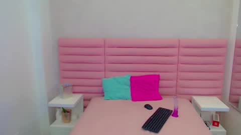 ARIADNA online show from 1, 2, 2025