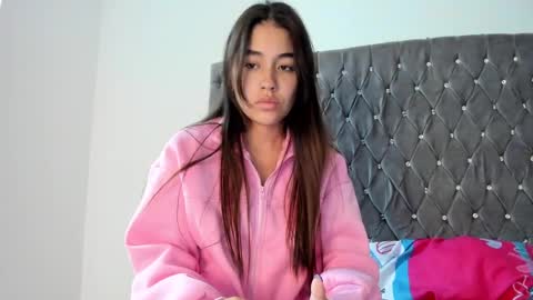 Aria Montgomery online show from 20, 1, 2025