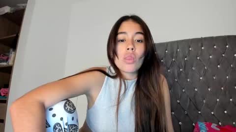 Aria Montgomery online show from 24, 1, 2025