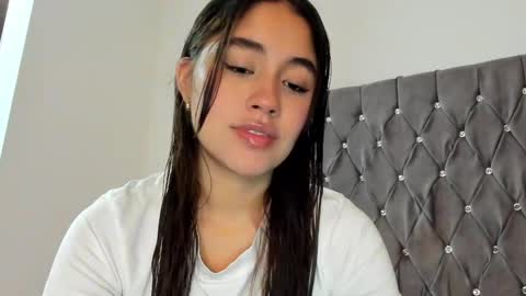 Aria Montgomery online show from 27, 1, 2025