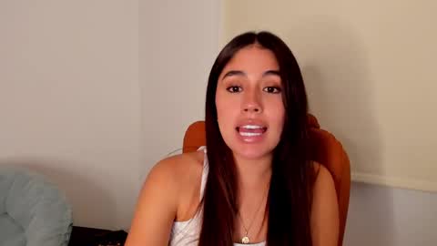 Aria Montgomery online show from 2, 2, 2025