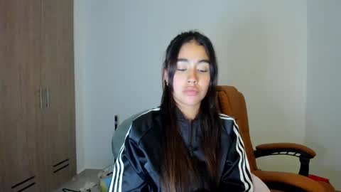 Aria Montgomery online show from 28, 2, 2025