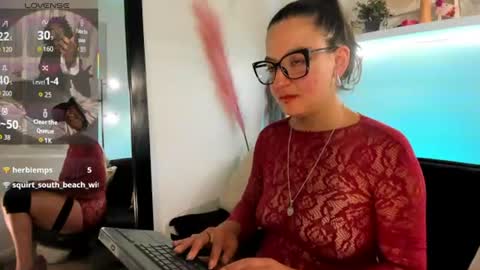Ariana blonde online show from 28, 7, 2026